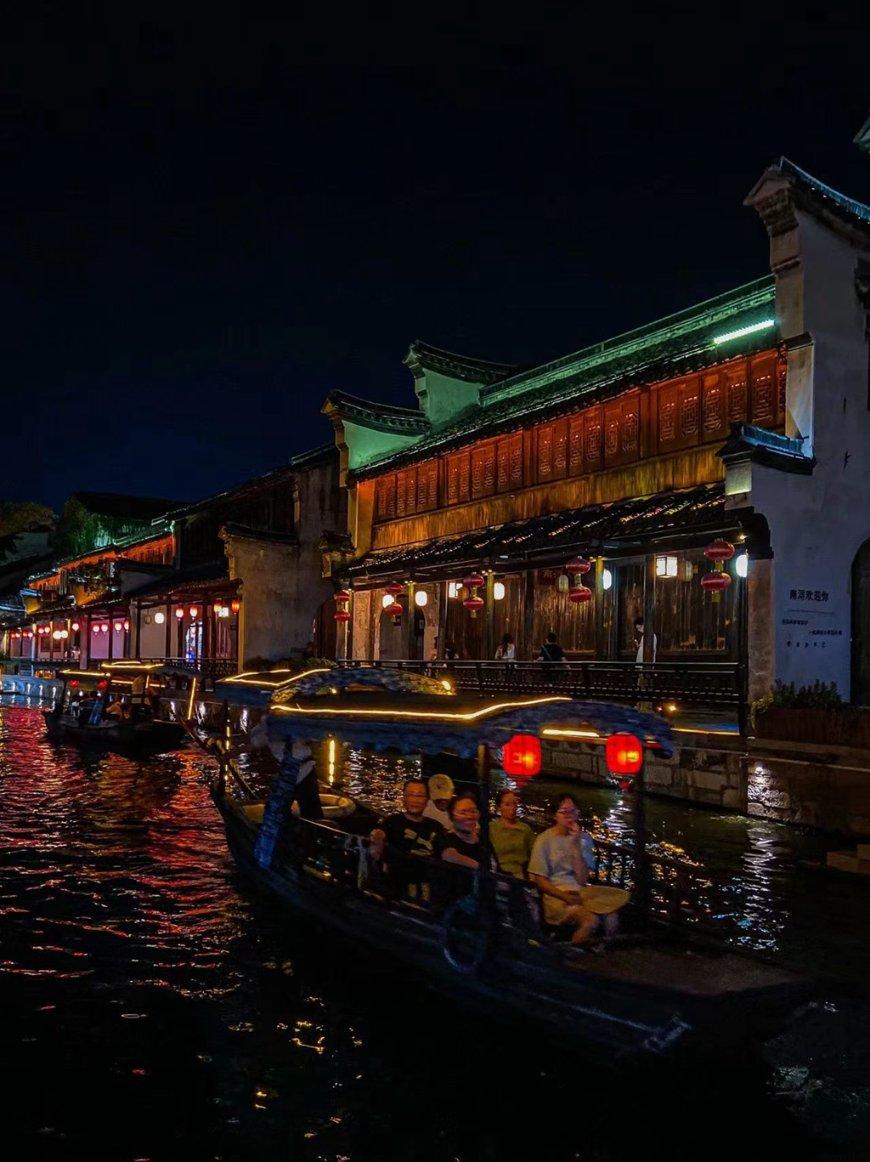 莫高窟在哪个地方？莫高窟——千年风沙中的艺术传奇！